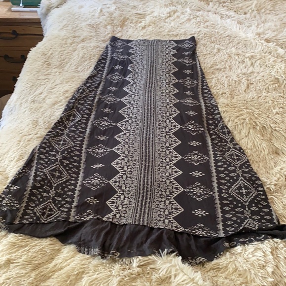 Billabong Skirt - Picture 3 of 6